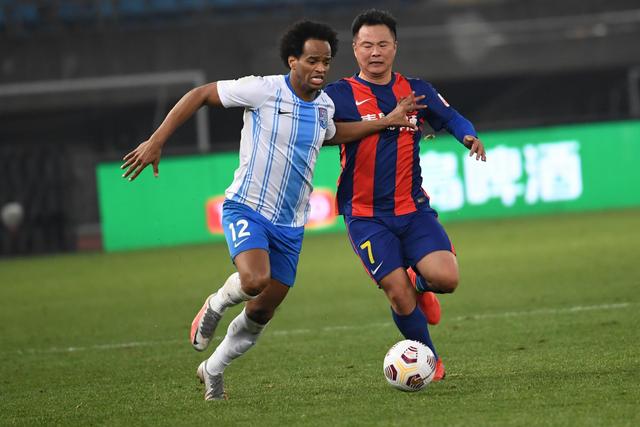 张镇麟21分赵继伟12+13辽宁胜新疆 阿不都17分