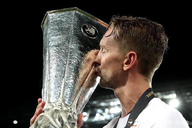 曼联冬窗引援瞄准奥斯梅恩 那不勒斯标价7500万